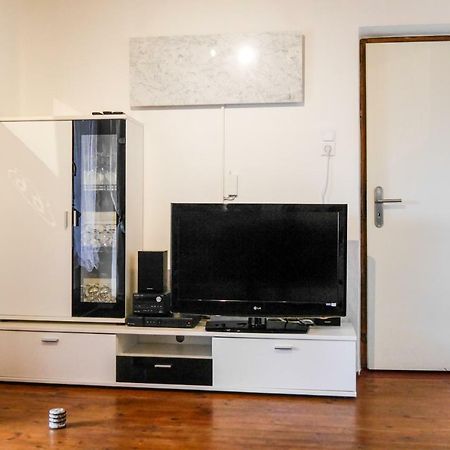 Ferienwohnung Lispet Neuotting Екстер'єр фото