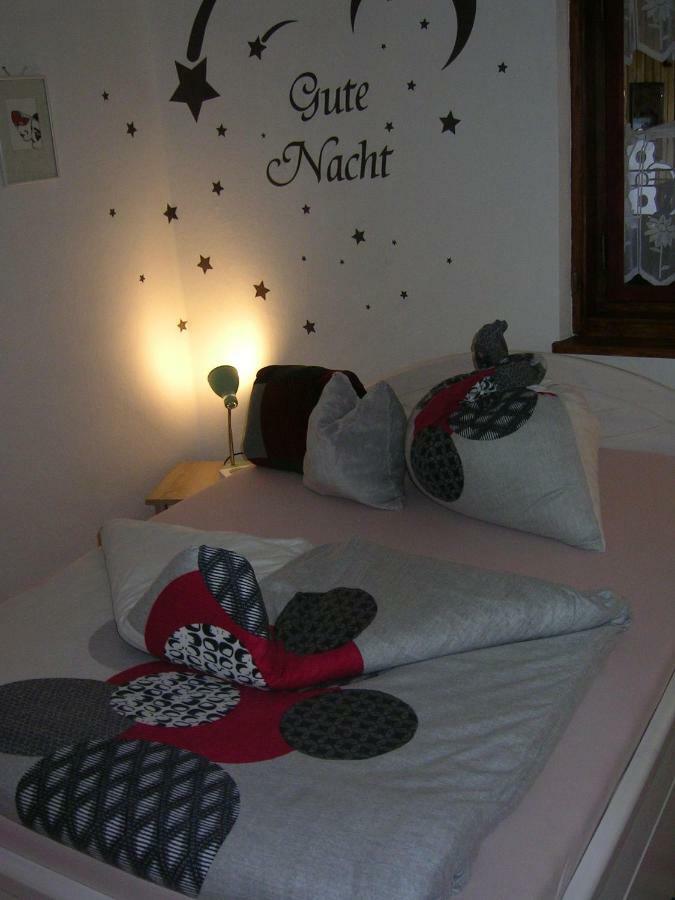 Ferienwohnung Lispet Neuotting Екстер'єр фото